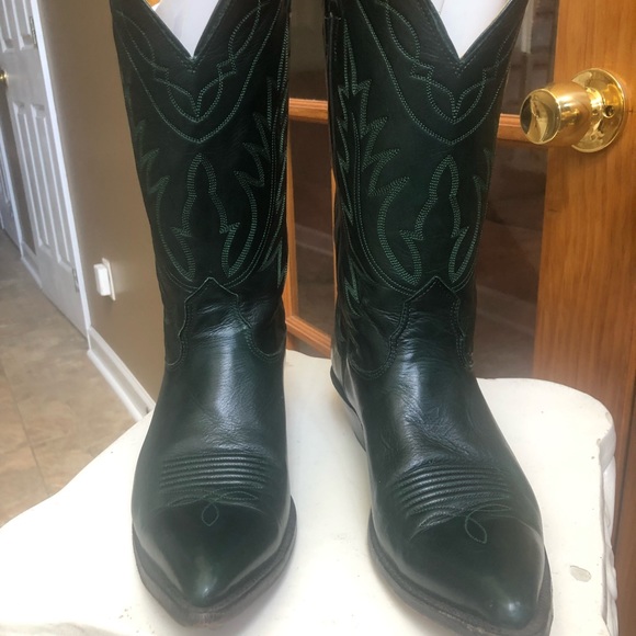 Men boots made by Locona. Color deer tanned green. Size 8 1/2 - Picture 1 of 6